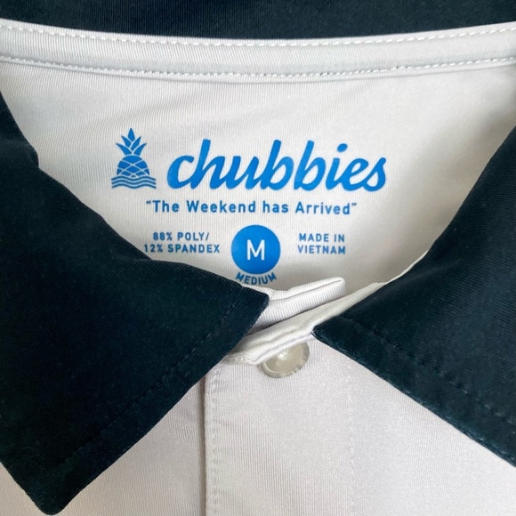 CHUBBIES Performance Polo Shirt in Tennis Match Pale Dove Gray & Black - Picture 3 of 7